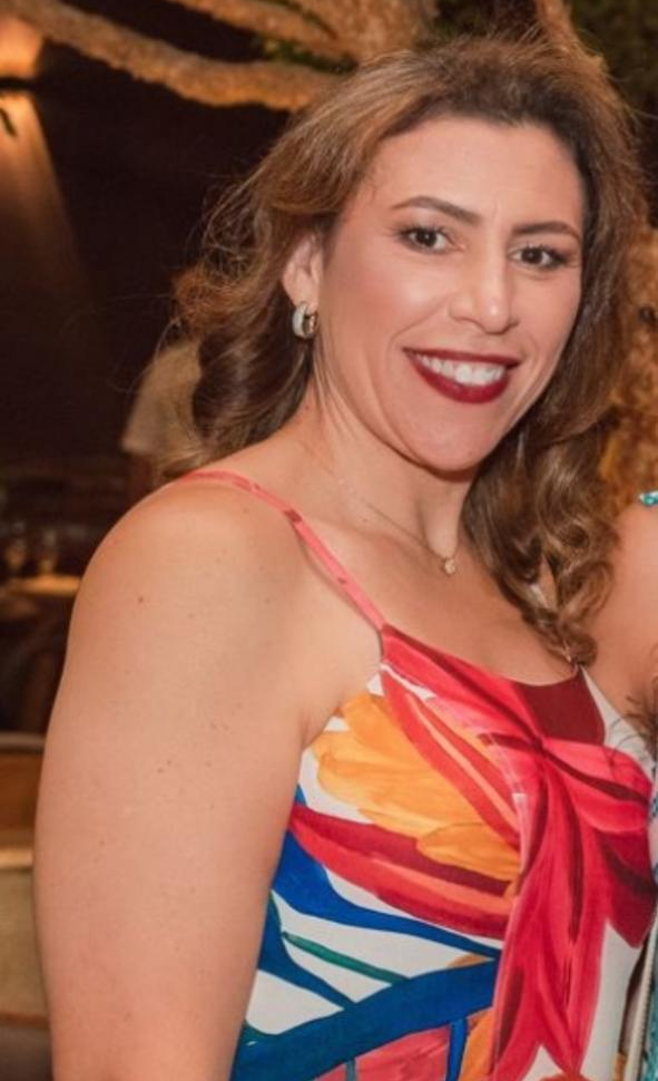 Paula Cristina Bressanin Coelho